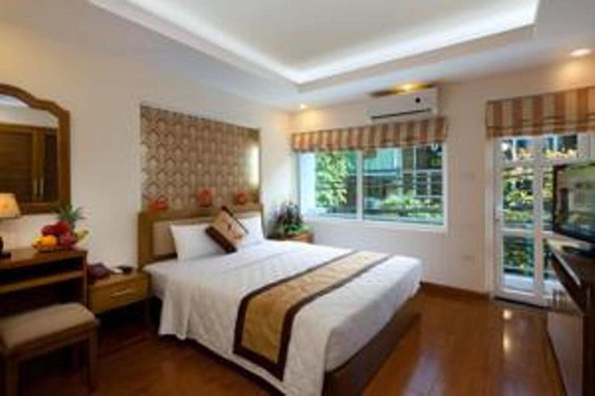 Lam Bao Long Hotel Хуе Екстериор снимка