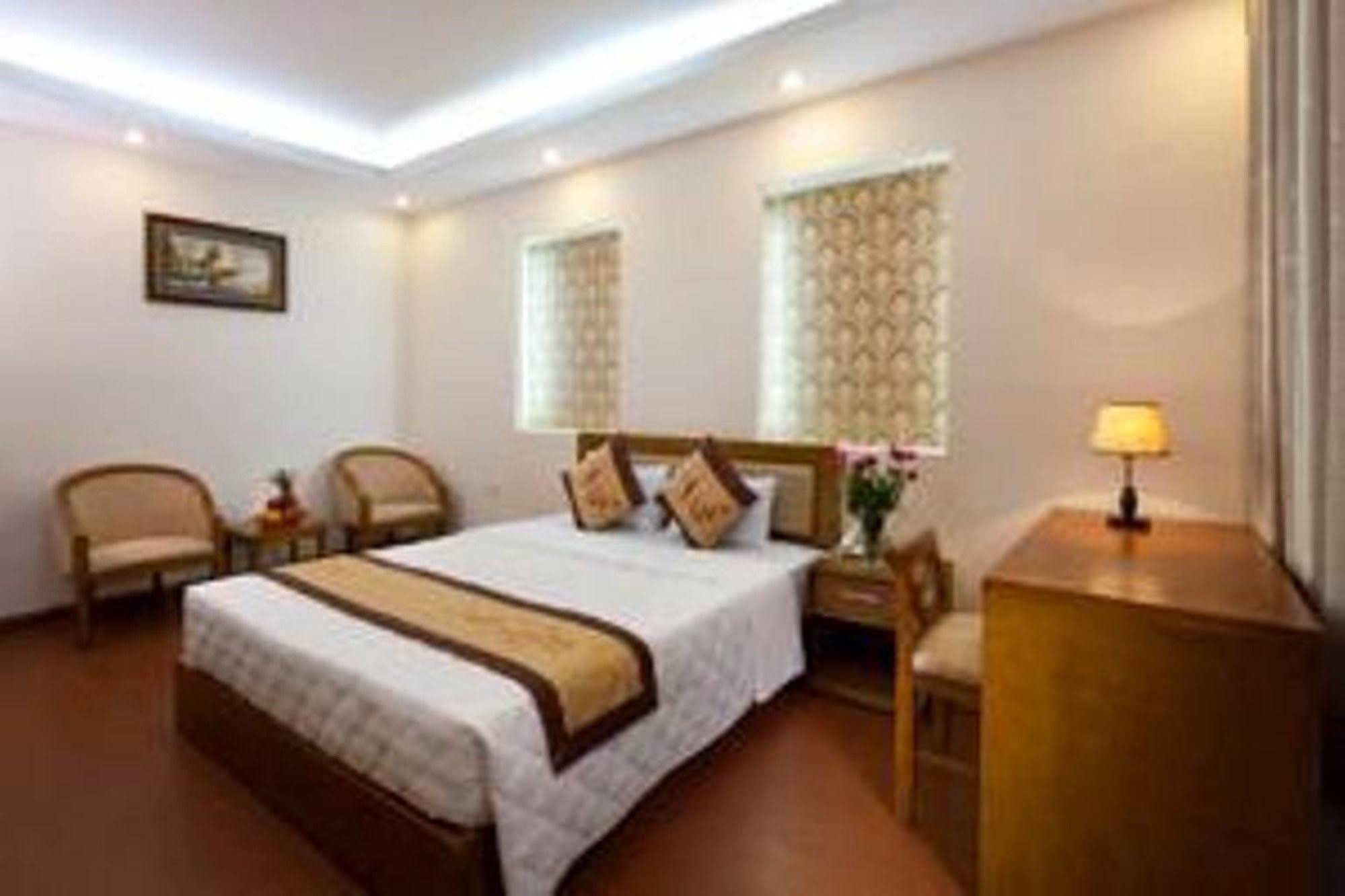 Lam Bao Long Hotel Хуе Екстериор снимка